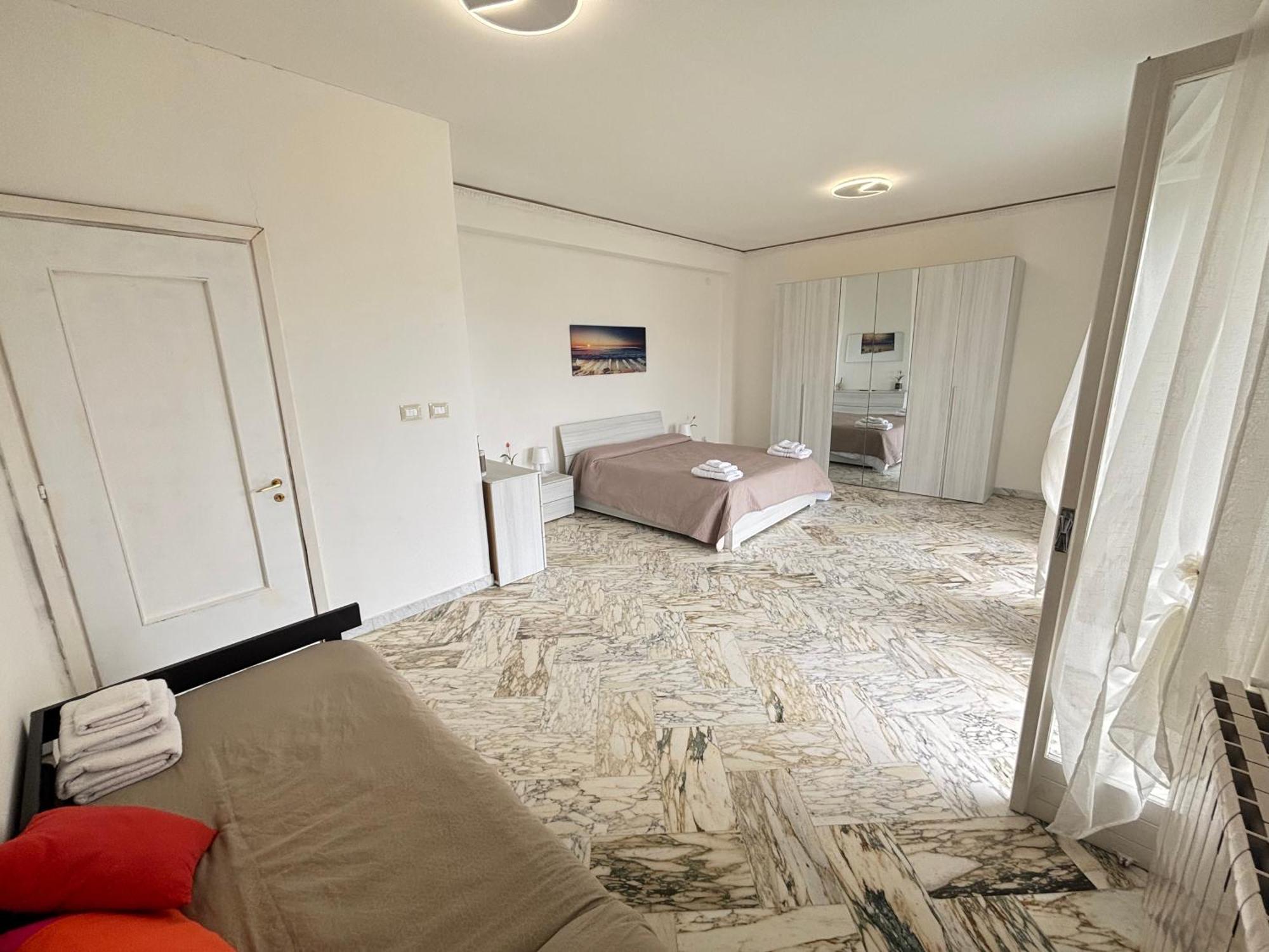 Casa Vacanze Argo 1 Сиракуза Екстериор снимка